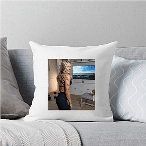 Health Advocate Caroline Girvan Pillows Cover