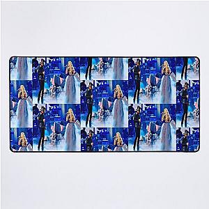 AMERICAN AWARDS BY CARRIE UNDERWOOD Desk Mat