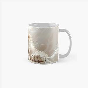 Cute kitten taking a catnap 24 Classic Mug