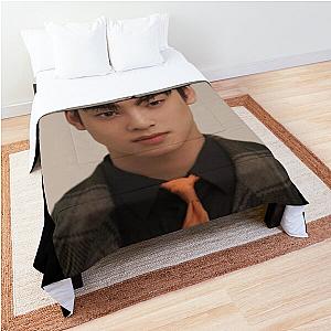 Cha Eun Woo - V17 Comforter