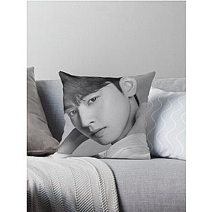 Cha Eun Woo - V7 Throw Pillow