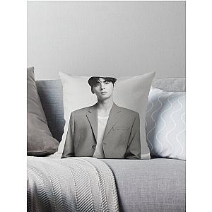 Cha Eun Woo - V8 Throw Pillow