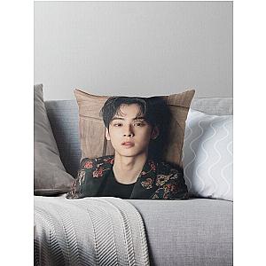 Cha Eun Woo - V16 Throw Pillow