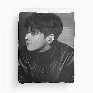 Cha Eun Woo - V11 Duvet Cover