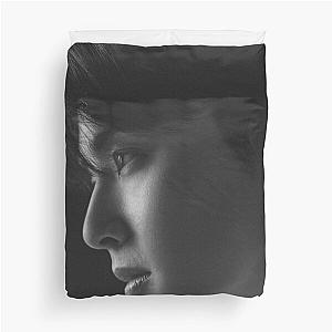 Cha Eun Woo - V6 Duvet Cover