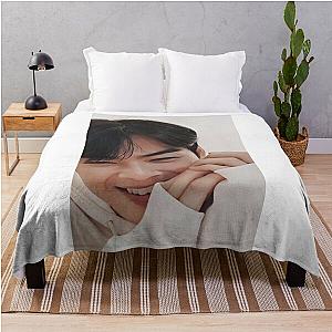 Cha Eun Woo - V15 Throw Blanket