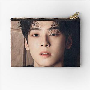 Cha Eun Woo - V16 Zipper Pouch