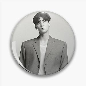 Cha Eun Woo - V8 Pin