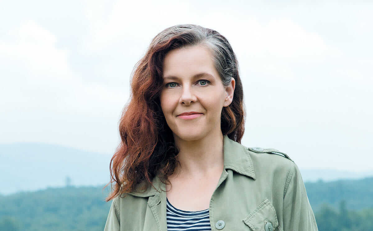 How Neko Case Blends Folk, Rock, and Country Like No Other