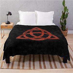 Red Charmed Sign  Triquetra  Witches Knot  Witch Symbol  Drawing for Spiritual Women Throw Blanket