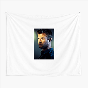 Chris Hemsworth Unforgettable Presence Chris Hemsworth Tapestries