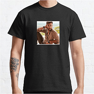 Chris Hemsworth Always Strong, Always Iconic Chris Hemsworth T-Shirts