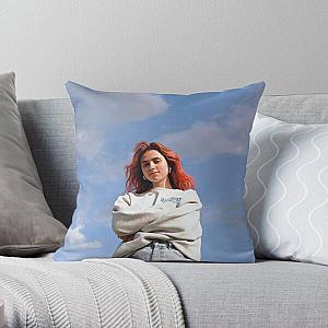 Beautiful Girl Style - Clairo Poster Throw Pillow RB1710