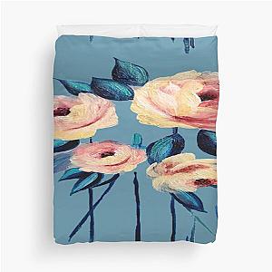 Pink roses and leaf clipped Duvet Cover