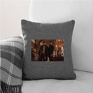 Darkness Thinks It's Safe – Not With Cross Cross Pillows Cover