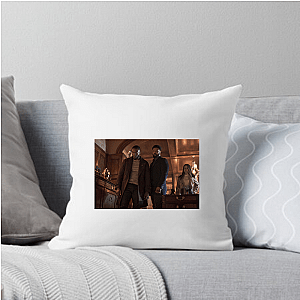 Darkness Thinks It's Safe – Not With Cross Cross Pillows Cover