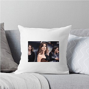 Still. Quiet. Daisy. Daisy Edgar Jones Pillows Cover