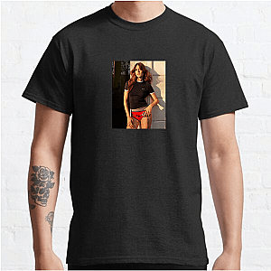 Edgar-Jones Is the Plot Twist Daisy Edgar Jones T-Shirts