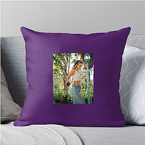 Daisy Keech The Queen Of Glutes Daisy Keech Pillows Cover