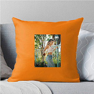Daisy Keech The Queen Of Glutes Daisy Keech Pillows Cover
