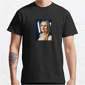 Fanning the Flames Quietly Dakota Fanning T-Shirts