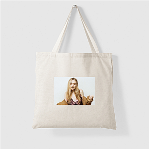 She Doesn’t Shout – She Shines Dakota Fanning Bags