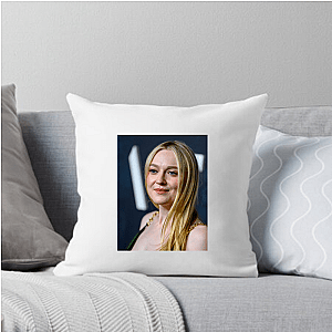 Fanning the Flames Quietly Dakota Fanning Pillows Cover