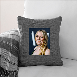 Fanning the Flames Quietly Dakota Fanning Pillows Cover