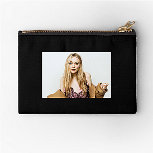 She Doesn’t Shout – She Shines Dakota Fanning Zipper Pouches
