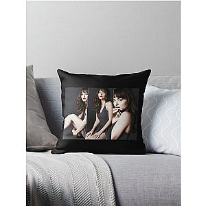  Dakota Johnson Throw Pillow