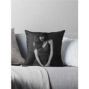  Dakota Johnson Throw Pillow