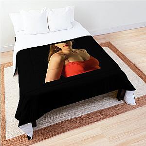  Dakota Johnson Comforter