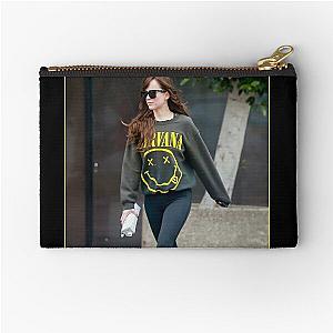  Dakota Johnson Zipper Pouch