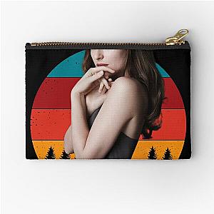  Dakota Johnson Zipper Pouch