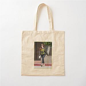  Dakota Johnson Cotton Tote Bag