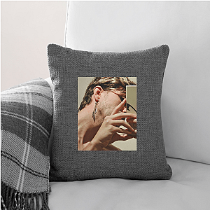 Dalas Review Breaking Down The Internet Dalas Review Pillows Cover