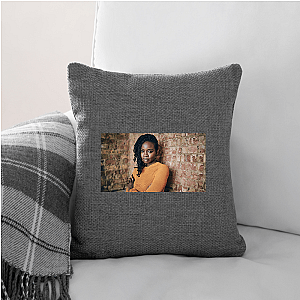 Danai Wears Power Like Perfume Danai Gurira Pillows Cover