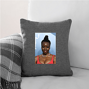 She Moves. You Listen. Danai Gurira Pillows Cover
