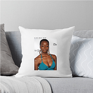 Danai Runs the Room Danai Gurira Pillows Cover