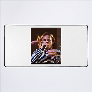 Daniel Hernandez King Of Controversy Daniel Hernandez Mouse Pads