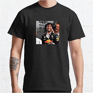 Daniel Ricciardo Always Smiling, Always Racing Daniel Ricciardo T-Shirts