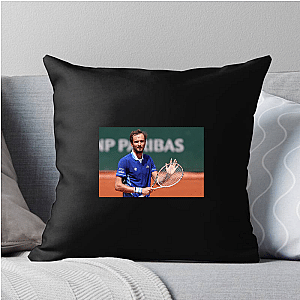 Medvedev: Master of Angles Daniil Medvedev Pillows Cover