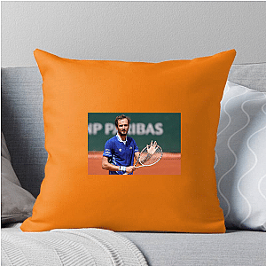 Medvedev: Master of Angles Daniil Medvedev Pillows Cover