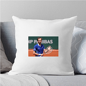 Medvedev: Master of Angles Daniil Medvedev Pillows Cover