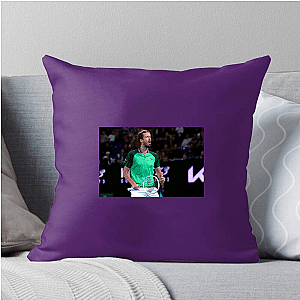 Medvedev is a Problem Daniil Medvedev Pillows Cover