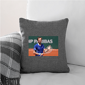 Medvedev: Master of Angles Daniil Medvedev Pillows Cover