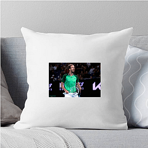 Medvedev is a Problem Daniil Medvedev Pillows Cover
