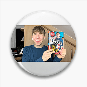 Viral Illusionist Dan Rhodes Pins