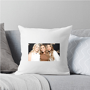 Hot, Wild & Denise Denise Richards And Her Wild Things Pillows Cover