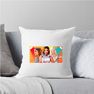 Glitz, Chaos & Denise Denise Richards And Her Wild Things Pillows Cover
